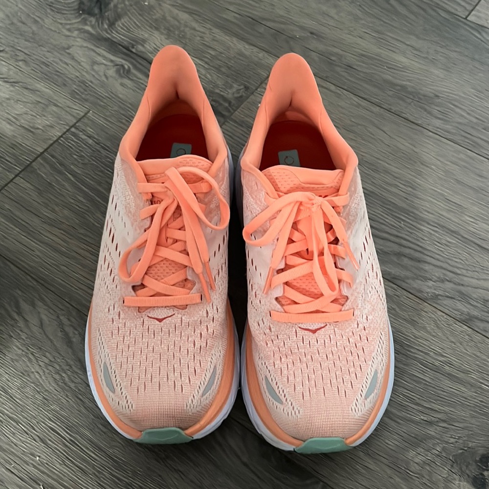 Like new Hoka running shoes: Clifton 8